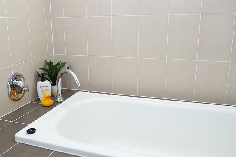new sealed bath in Hucknall Nottinghamshire
